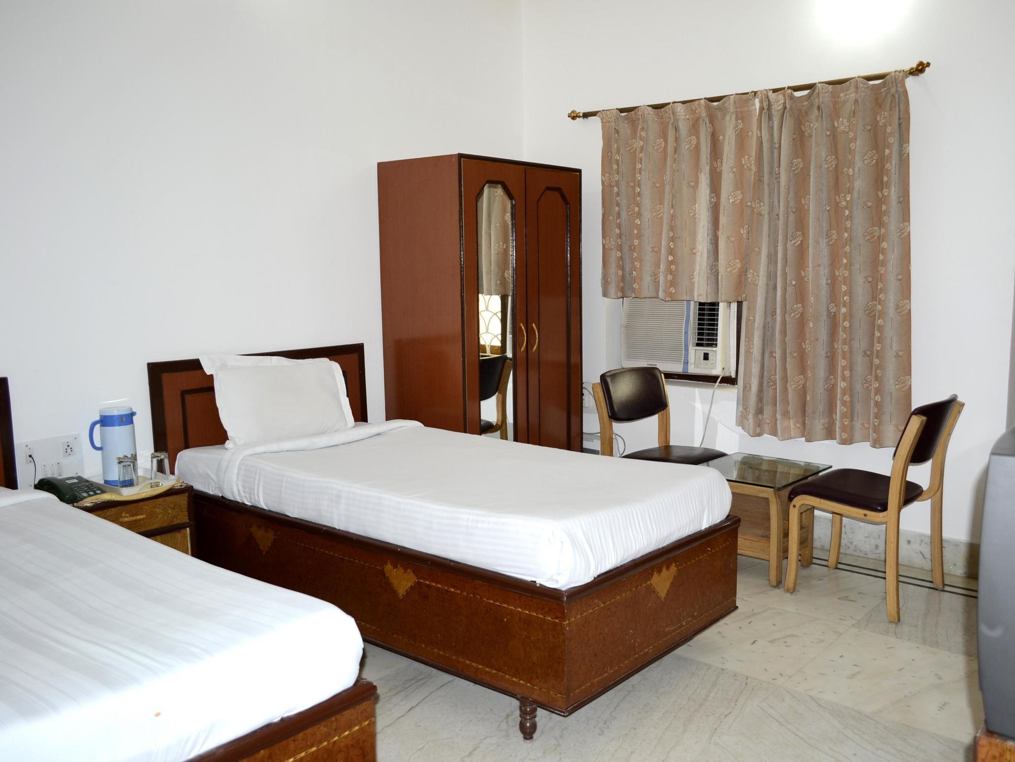 בודהגאיה Hotel Tokyo Vihar מראה חיצוני תמונה