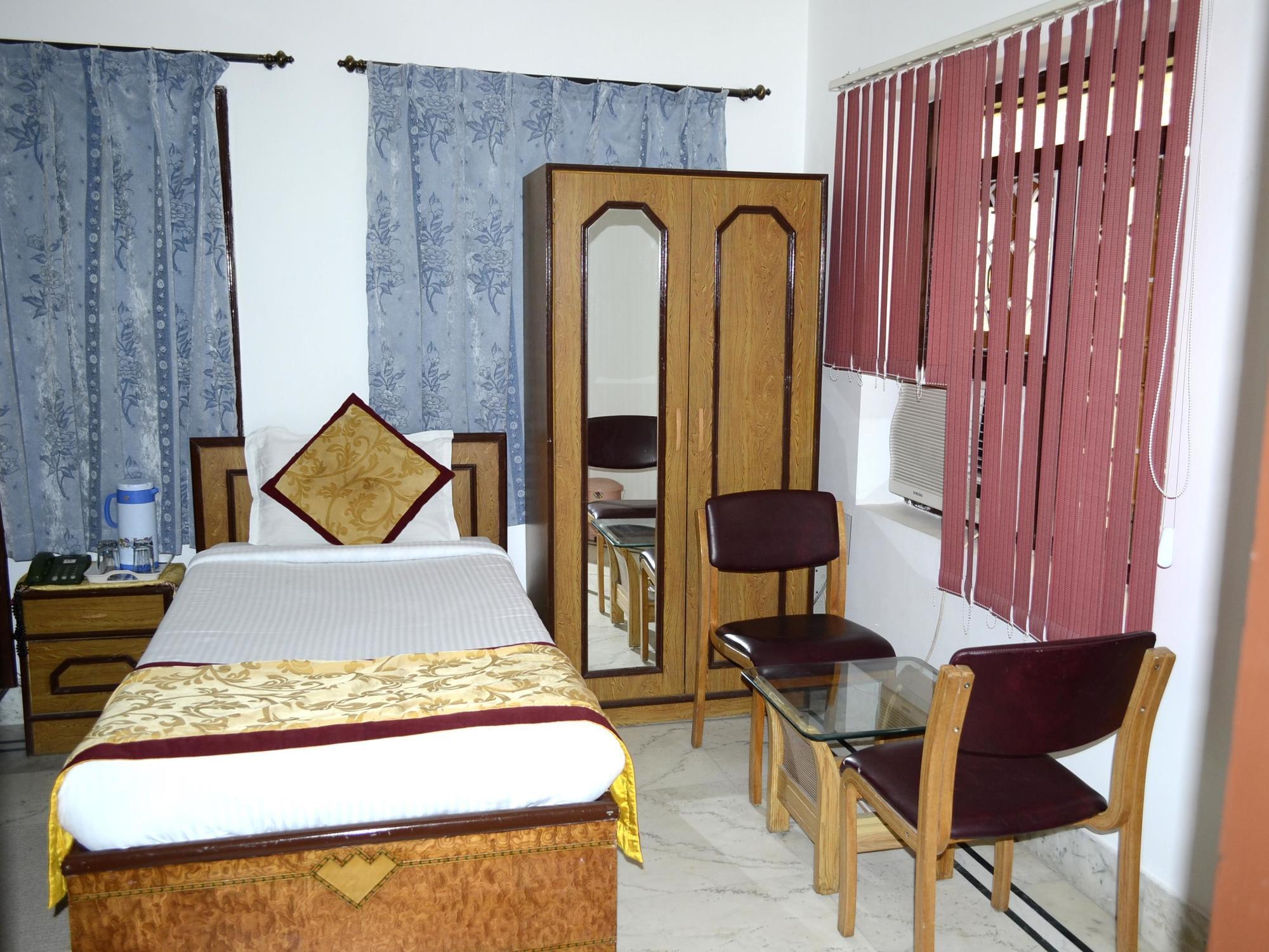 בודהגאיה Hotel Tokyo Vihar מראה חיצוני תמונה