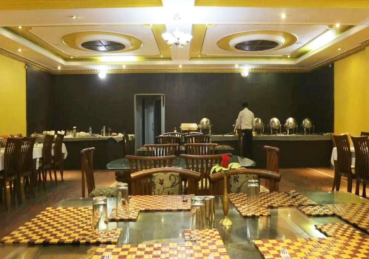 בודהגאיה Hotel Tokyo Vihar מראה חיצוני תמונה